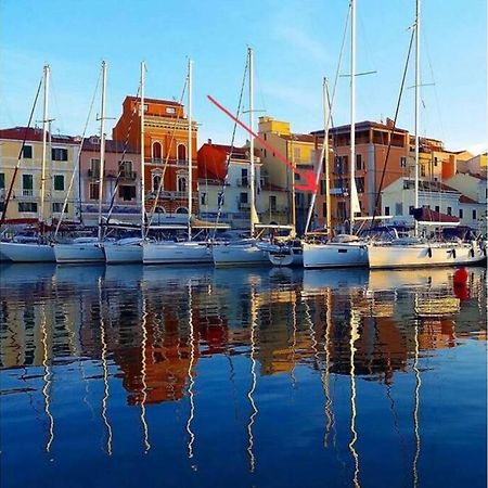 Maison Sur L'Ancien Port, La Maddalena 라마달레나 외부 사진