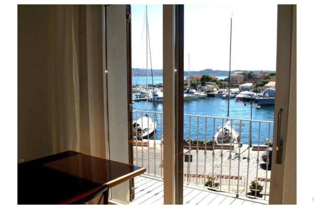 Maison Sur L'Ancien Port, La Maddalena 라마달레나 외부 사진