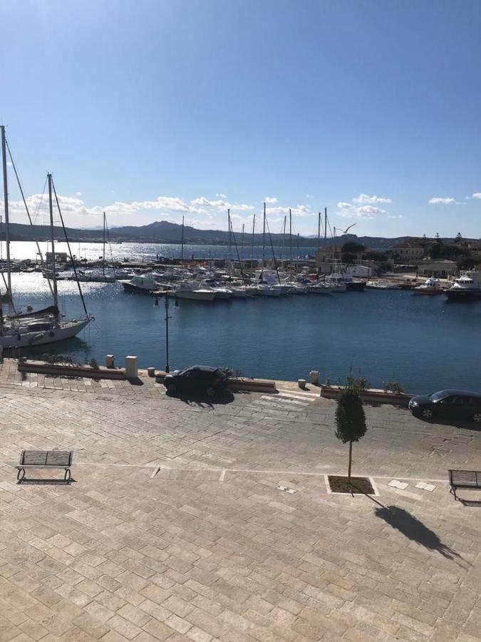 Maison Sur L'Ancien Port, La Maddalena 라마달레나 외부 사진